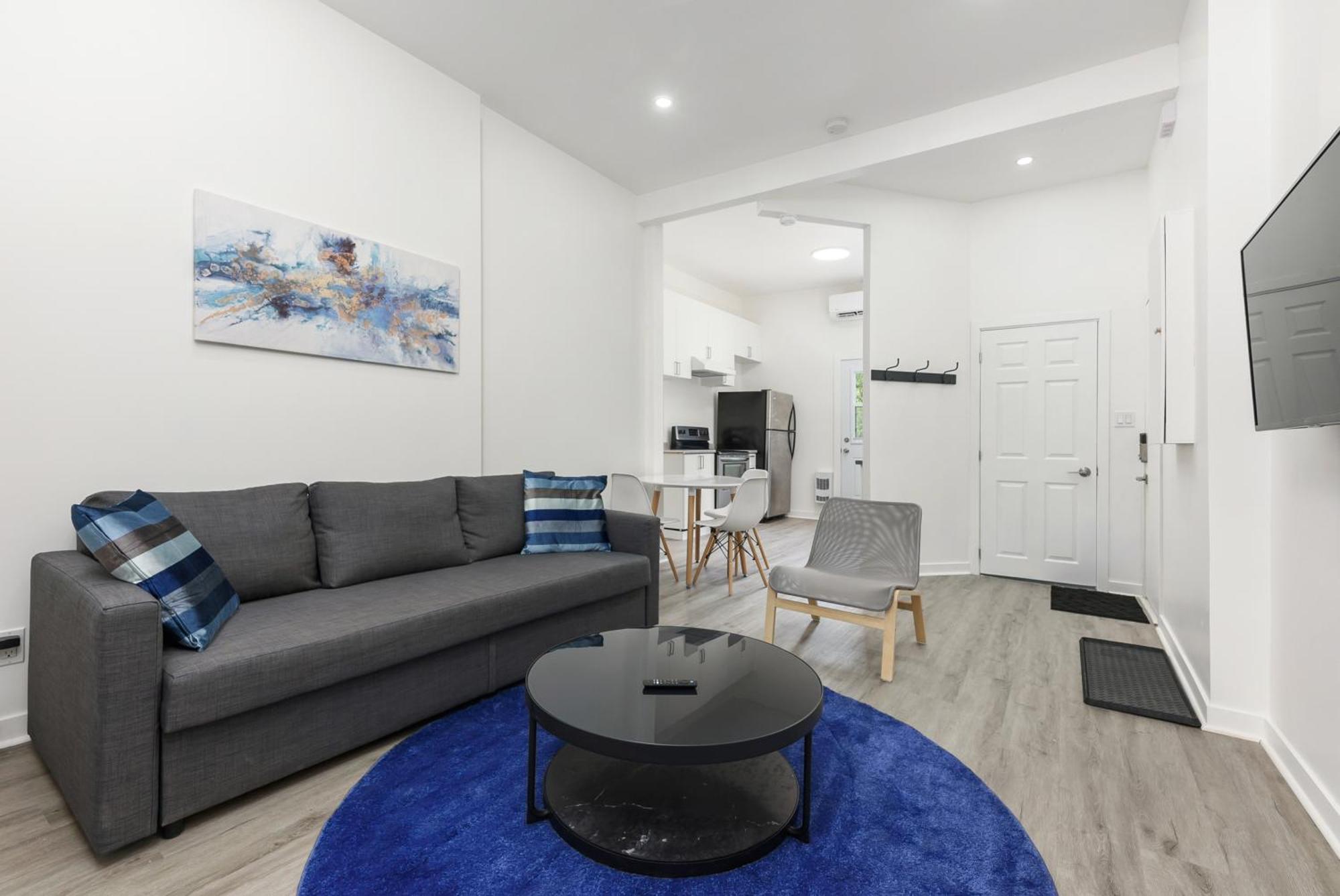 Appartement Brand New 2 Bedroom In The Heart Of The *