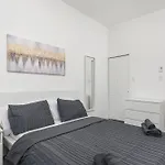 Brand New 2 Bedroom In The Heart Of The City